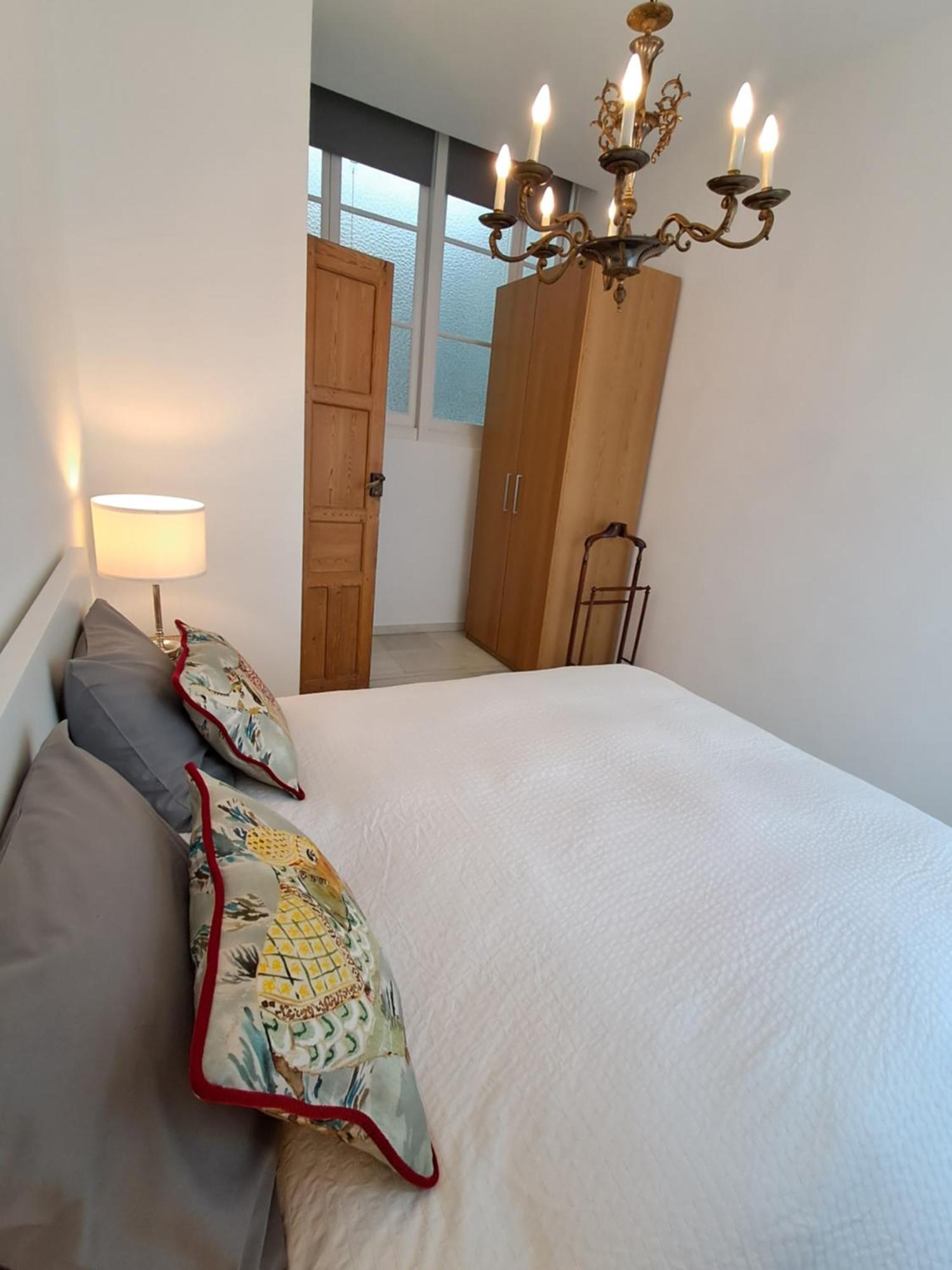 Apartamentos Almirante Hoyos Sevilla Exterior foto