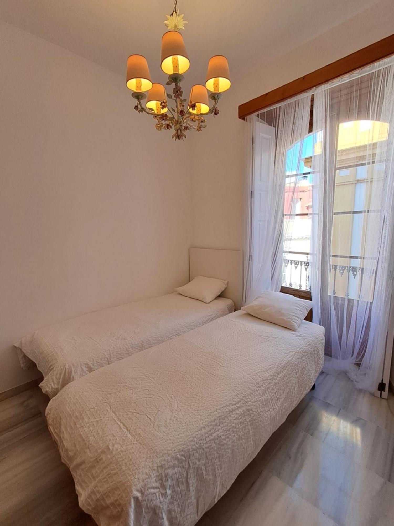Apartamentos Almirante Hoyos Sevilla Exterior foto